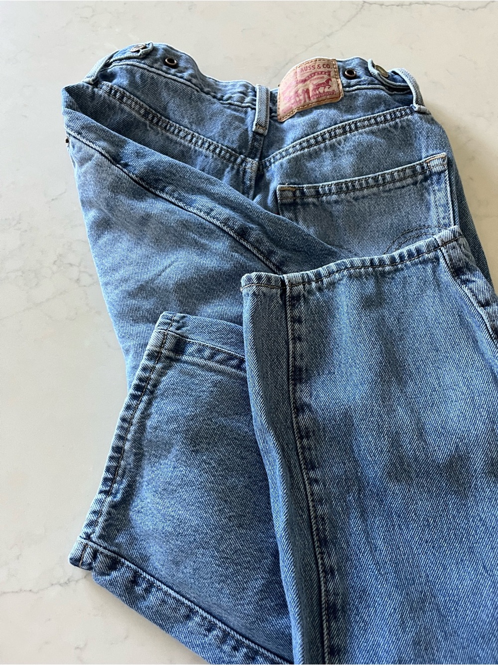 Levi’s Cinch Barrel Light Wash High-Rise Jeans - Picture 10 of 10